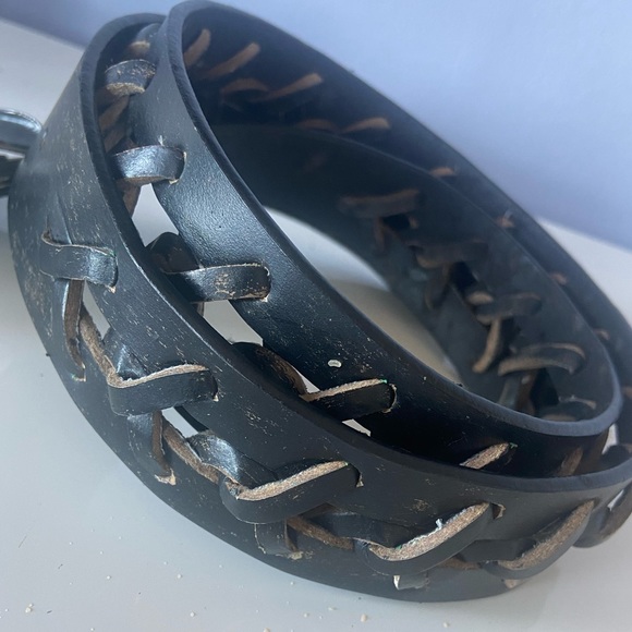 Vintage Black Woven Leather Floral Buckle Belt - Picture 6 of 7